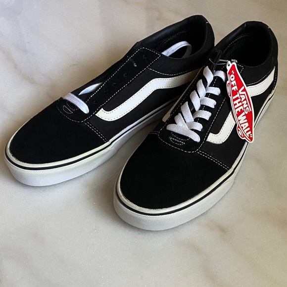 Vans Men's Classic Black and White SneakersSize 9.5